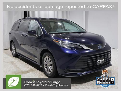 2021 Toyota Sienna LE