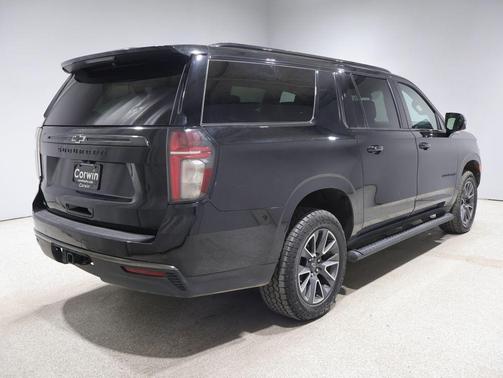 Black 2021 Chevrolet Suburban 4WD Z71