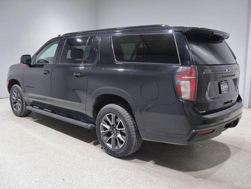 Black 2021 Chevrolet Suburban 4WD Z71