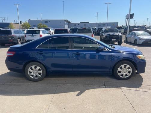 2010 Toyota Camry LE