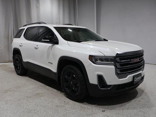 2022 GMC Acadia AWD AT4