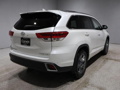 2017 Toyota Highlander Limited Platinum