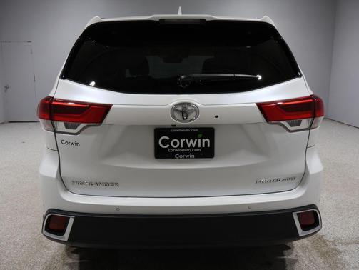 2017 Toyota Highlander Limited Platinum