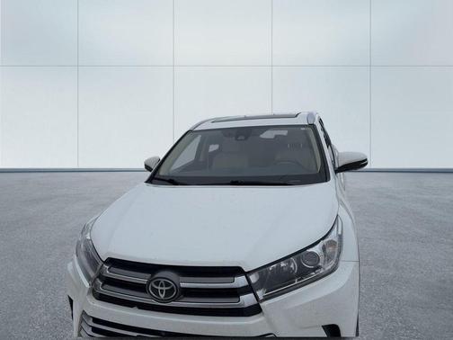 2017 Toyota Highlander Limited Platinum