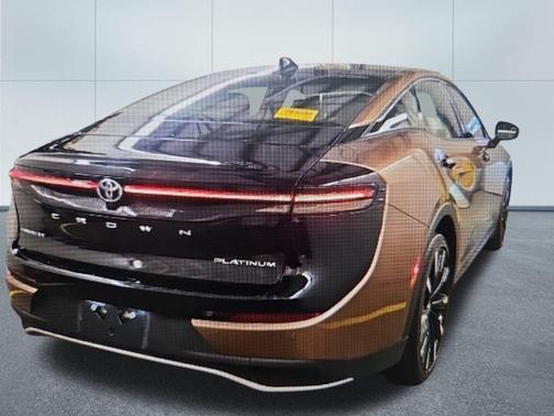 2023 Toyota Crown Platinum