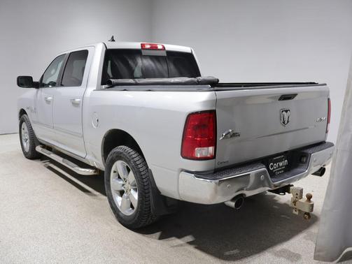 Bright Silver Metallic Clearcoat 2015 RAM 1500 Big Horn