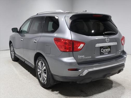 2018 Nissan Pathfinder SL