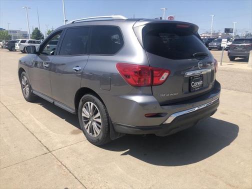 2018 Nissan Pathfinder SL