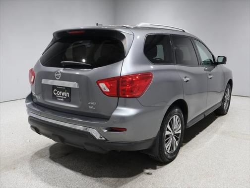 2018 Nissan Pathfinder SL