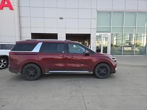 2022 Kia Carnival SX