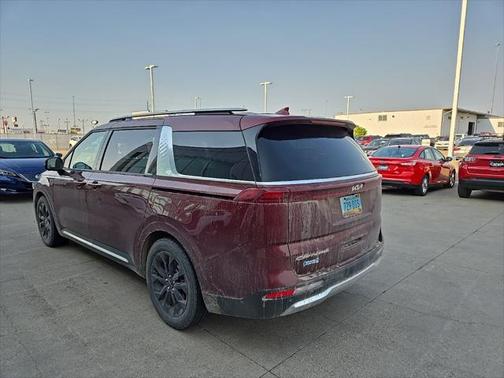 2022 Kia Carnival SX