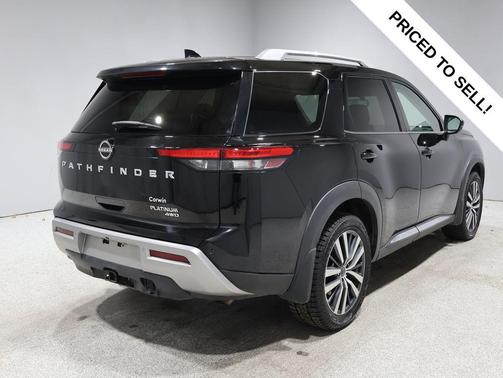 2022 Nissan Pathfinder Platinum 4WD