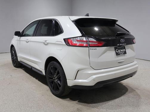 STAR WHITE 2024 Ford Edge ST Line