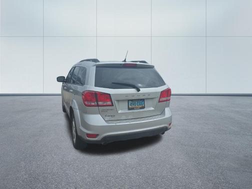 Bright Silver Metallic Clearcoat 2011 Dodge Journey Mainstreet