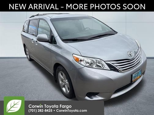 2015 Toyota Sienna LE