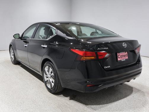 2024 Nissan Altima S FWD