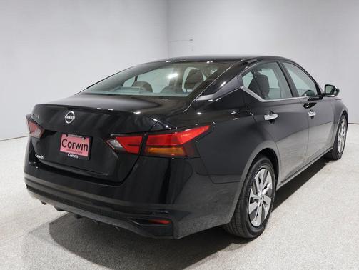 2024 Nissan Altima S FWD