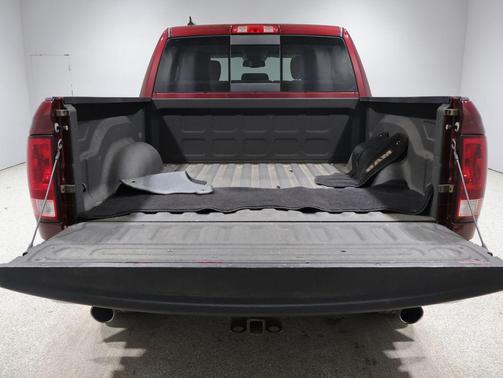 Delmonico Red Pearlcoat 2019 RAM 1500 Big Horn
