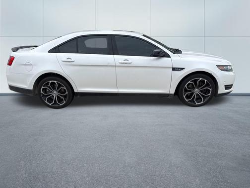 2013 Ford Taurus SHO