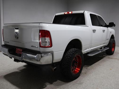 2022 RAM 2500 Big Horn Crew Cab 4x4 6'4' Box