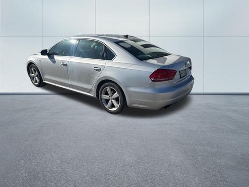 2015 Volkswagen Passat 1.8T Limited Edition