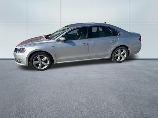 2015 Volkswagen Passat 1.8T Limited Edition