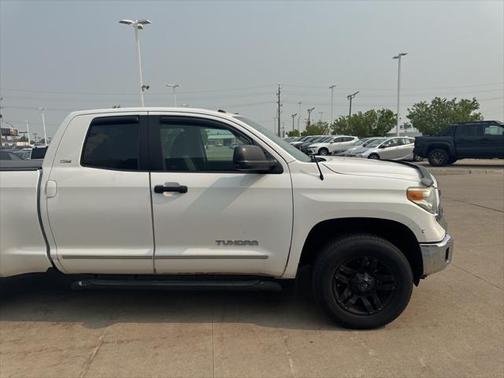 2014 Toyota Tundra SR5