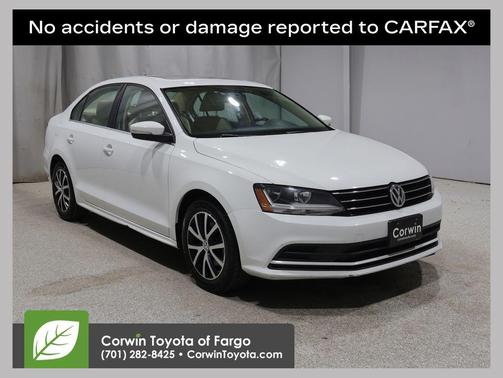 Pure White 2017 Volkswagen Jetta 1.4T SE