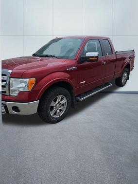 RUBY RED METALLIC TINTED CC 2014 Ford F-150 Lariat