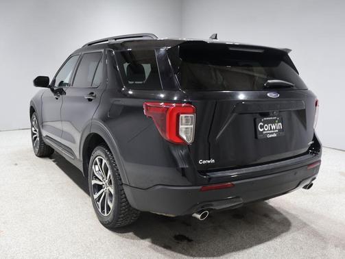 2023 Ford Explorer ST-Line
