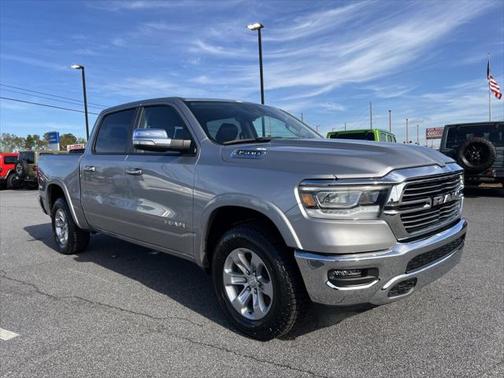 2022 RAM 1500 Laramie Crew Cab 4x4 57' Box