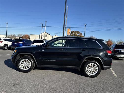 2021 Jeep Grand Cherokee Laredo E 4x2