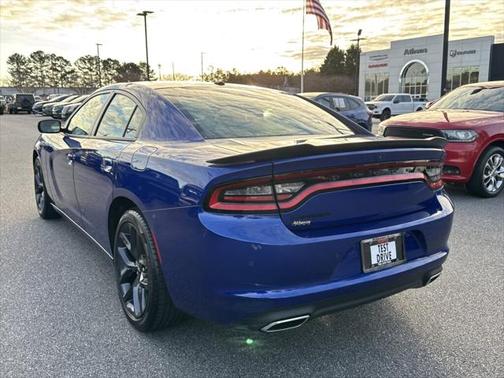 2022 Dodge Charger SXT RWD
