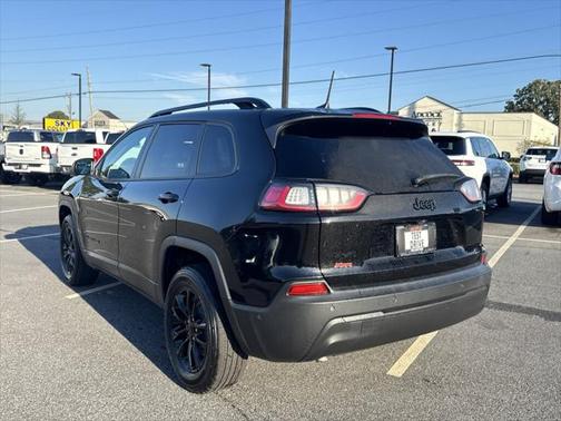 2023 Jeep Cherokee Altitude Lux 4x4