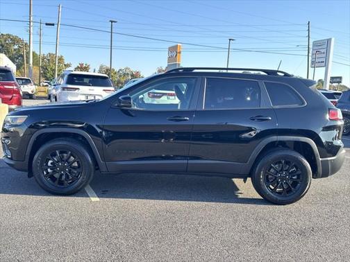 2023 Jeep Cherokee Altitude Lux 4x4