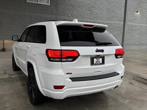 2021 Jeep Grand Cherokee Laredo X 4x2