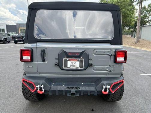Photo 4 of 29 of 2021 Jeep Wrangler Unlimited Sport