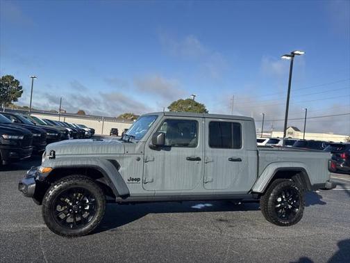 2025 Jeep Gladiator Nighthawk