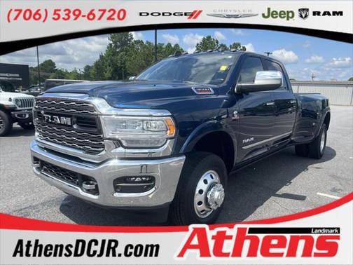 2022 RAM 3500 Limited Crew Cab 4x4 8 Box