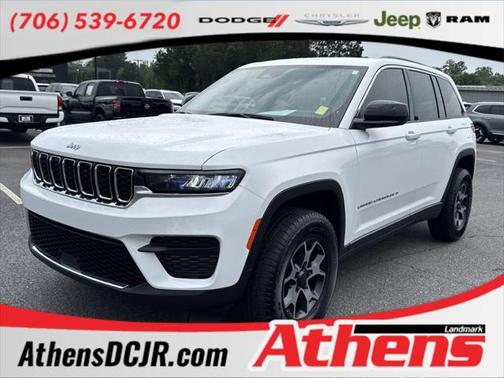 2024 Jeep Grand Cherokee Laredo 4x4