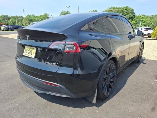Solid Black 2022 Tesla Model Y Performance