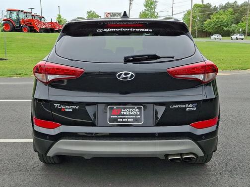 Black Noir Pearl 2018 Hyundai TUCSON Limited