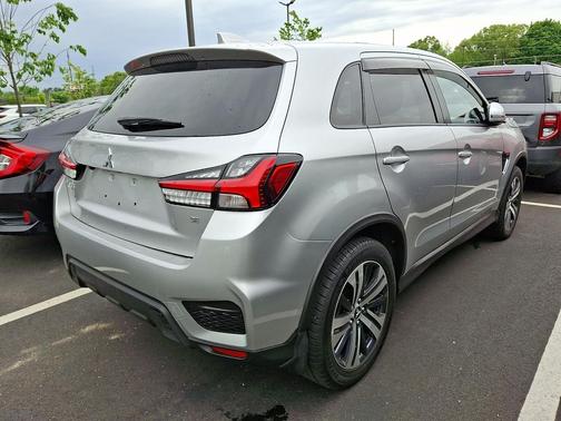 Alloy Silver Metallic 2022 Mitsubishi Outlander Sport 2.0 SE