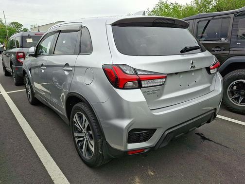 Alloy Silver Metallic 2022 Mitsubishi Outlander Sport 2.0 SE