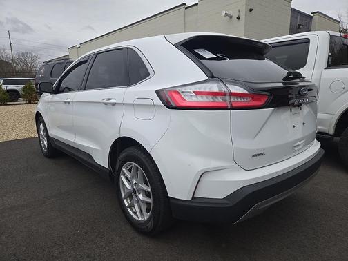 Star White 2024 Ford Edge SEL