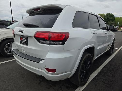 Bright White Clearcoat 2020 Jeep Grand Cherokee Altitude