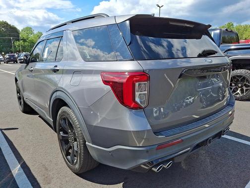 Carbonized Gray Metallic 2021 Ford Explorer ST