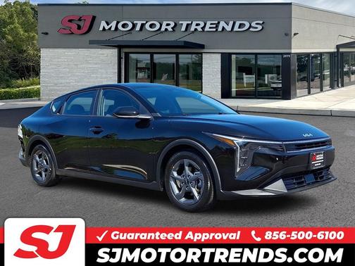 Aurora Black Pearl 2025 Kia K4