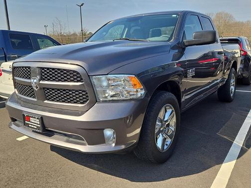Granite Crystal Clearcoat Metallic 2019 RAM 1500 Classic Tradesman