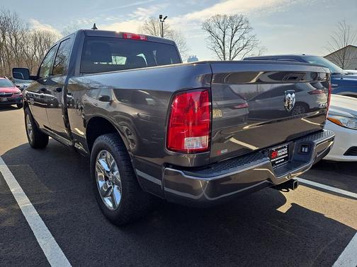 Granite Crystal Clearcoat Metallic 2019 RAM 1500 Classic Tradesman